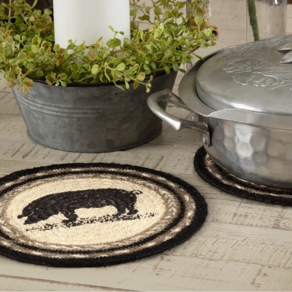 Round Jute Pig Trivets